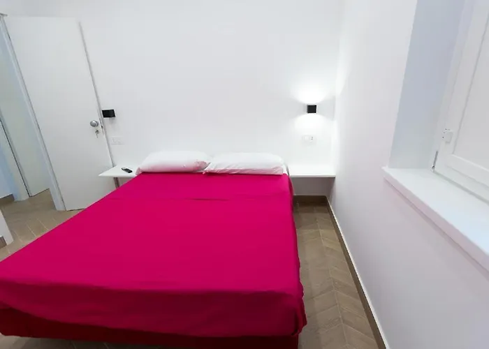 Penzion Seasuntour - Malafemmena Guest House 3*