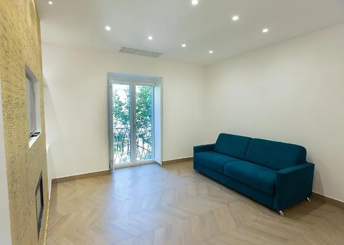 Seasuntour - Malafemmena Guest House 3*