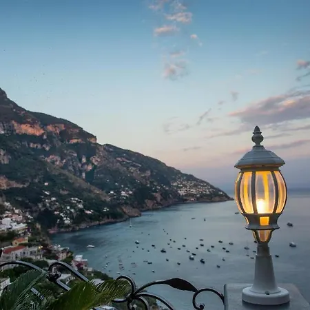 Sorrento Realty Holidays - Malafemmena Positano